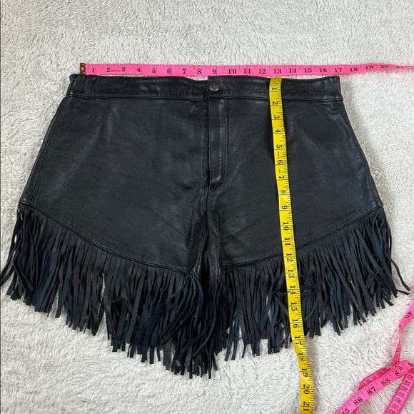 90s or Y2K Le'baz vegan leather high rise black fringe shorts, L - Picture 3 of 6